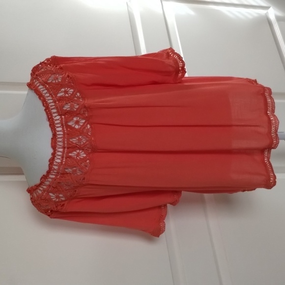 Entro women's small oversized salmon crochet neck textured blouse - Picture 6 of 12